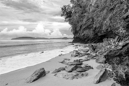 simsearch:400-06417037,k - Dark dramatic photo of the Andaman Sea, Thailand Photographie de stock - Aubaine LD & Abonnement, Code: 400-09010280
