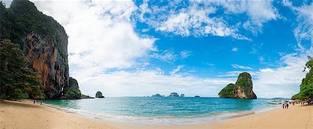 simsearch:400-09010275,k - Beach Phra Nang on a sunny day panoramic view, tourists in the frame Photographie de stock - Aubaine LD & Abonnement, Code: 400-09010474