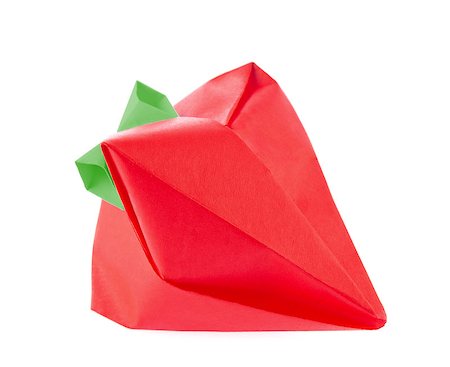 simsearch:400-09170569,k - Ripe strawberry origami, isolated on white background. Foto de stock - Super Valor sin royalties y Suscripción, Código: 400-09031177