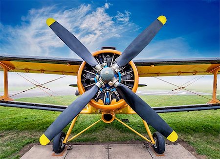 simsearch:400-09119906,k - propeller of an old biplane Stock Photo - Budget Royalty-Free & Subscription, Code: 400-09032131