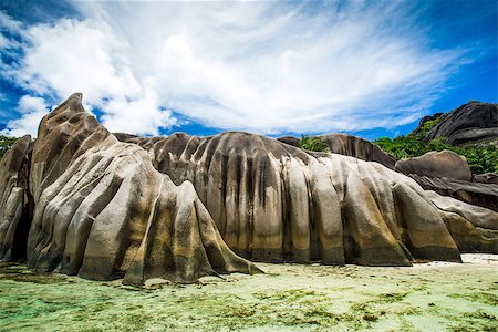 simsearch:400-08693524,k - The beautiful Anse Source D'Argent beach in La Digue Island, Seychelles Fotografie stock - Microstock e Abbonamento, Codice: 400-09045974