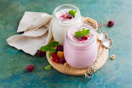 simsearch:400-08251879,k - Healthy yogurt with mix of berry and chia seeds, selective focus Stock Photo - Budget Royalty-Free & Subscription, Code: 400-09064155