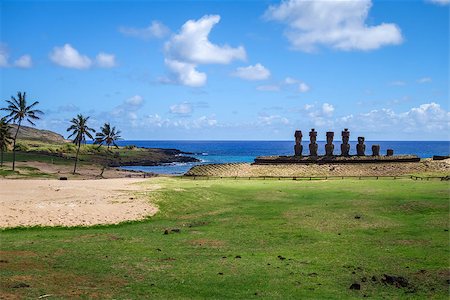 simsearch:400-08626060,k - Anakena palm beach and Moais statues site ahu Nao Nao, easter island, Chile Stock Photo - Budget Royalty-Free & Subscription, Code: 400-09065181