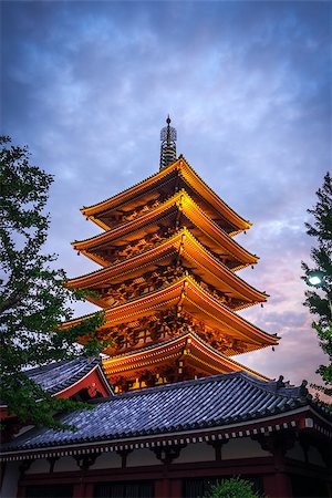 simsearch:693-03313480,k - Pagoda at sunset in Senso-ji Kannon temple, Tokyo, Japan Foto de stock - Royalty-Free Super Valor e Assinatura, Número: 400-09069897