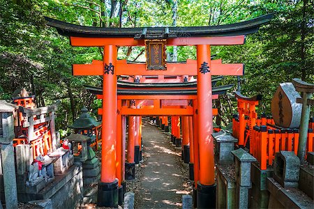 simsearch:400-05304973,k - Fushimi Inari Taisha torii shrine, Kyoto, Japan Foto de stock - Royalty-Free Super Valor e Assinatura, Número: 400-09069906
