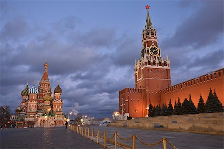 simsearch:400-07299937,k - Evening on the Red Square of Moscow. Center of the Russian capital. Stock Photo - Budget Royalty-Free & Subscription, Code: 400-09062596