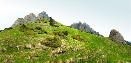 simsearch:400-05927708,k - Panoramic view of Mount Ciucas on spring, part of Carpathian Range from Romania Stockbilder - Microstock & Abonnement, Bildnummer: 400-09063211