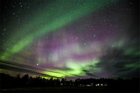 evrenkalinbacak (artist) - Northern Lights Shown over Akureyri Town, Iceland Stockbilder - Microstock & Abonnement, Bildnummer: 400-09084997