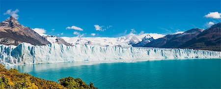 Panorama of glacier Perito Moreno in Patagonia, South America Stockbilder - Microstock & Abonnement, Bildnummer: 400-09081859