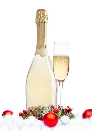 simsearch:400-09082853,k - Bottle and glass of champagne with christmas decoration on white background Foto de stock - Super Valor sin royalties y Suscripción, Código: 400-09082848