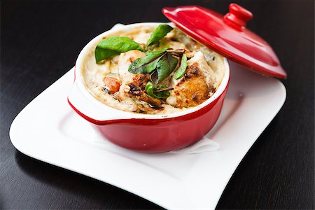 simsearch:400-07572068,k - Chicken chasseur, traditional French casserole with mushrooms, shallots and herbs Stock Photo - Budget Royalty-Free & Subscription, Code: 400-09083038