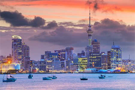 simsearch:400-08792649,k - Cityscape image of Auckland skyline, New Zealand during sunset. Foto de stock - Super Valor sin royalties y Suscripción, Código: 400-09119604