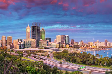 simsearch:400-08694452,k - Cityscape image of Perth skyline, Australia during sunset. Foto de stock - Super Valor sin royalties y Suscripción, Código: 400-09119898