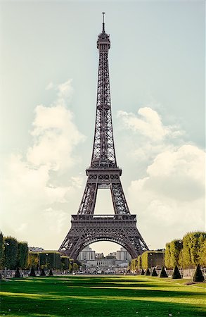 paris sepia - Metal Eiffel Tower and Champs de Mars in Paris, France Stock Photo - Budget Royalty-Free & Subscription, Code: 400-09112540
