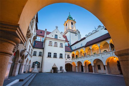 simsearch:400-07729303,k - Image of Town Hall Buildings and Clock Tower of Main City Square in Old Town Bratislava, Slovakia. Stockbilder - Microstock & Abonnement, Bildnummer: 400-09120021