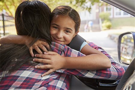 daughter is going to school - Mother In Car Dropping Off Daughter In Front Of School Gates Stock Photo - Budget Royalty-Free & Subscription, Code: 400-09122588