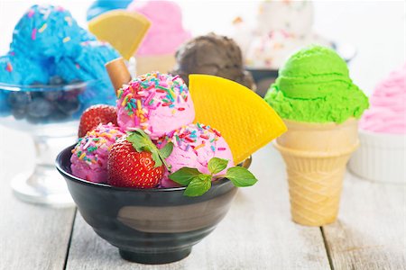 simsearch:400-08225242,k - Different flavor ice cream in bowl on white rustic wooden background. Stockbilder - Microstock & Abonnement, Bildnummer: 400-09151401