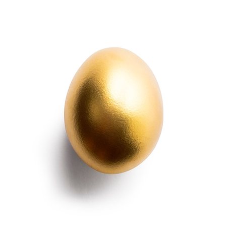 simsearch:400-04555295,k - Golden egg on white background. Gold, wealth Stock Photo - Budget Royalty-Free & Subscription, Code: 400-09153727