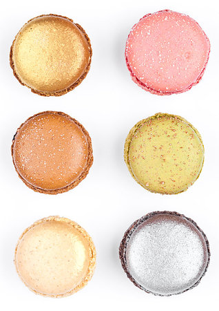 simsearch:400-06564979,k - French colorful macarons dessert cakes top view on white background Stock Photo - Budget Royalty-Free & Subscription, Code: 400-09185987