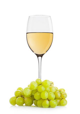 simsearch:400-04040057,k - Glass of white wine with green grapes on white background Stock Photo - Budget Royalty-Free & Subscription, Code: 400-09186144