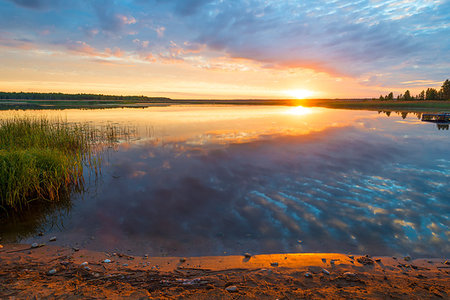 simsearch:400-09136289,k - beautiful scenic lake at dawn, photo in orange color Photographie de stock - Aubaine LD & Abonnement, Code: 400-09224932