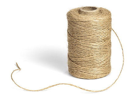 simsearch:400-04378172,k - Coil of jute rope for packing, isolated on a white background. Foto de stock - Super Valor sin royalties y Suscripción, Código: 400-09221344