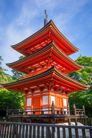 simsearch:400-05304973,k - Pagoda at the kiyomizu-dera temple, Gion, Kyoto, Japan Foto de stock - Royalty-Free Super Valor e Assinatura, Número: 400-09222446