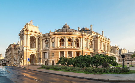 simsearch:400-07575945,k - Odessa National Academic Theater of Opera and Ballet in Ukraine in a summer morning Stock Photo - Budget Royalty-Free & Subscription, Code: 400-09222775