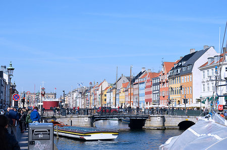 simsearch:400-06875437,k - Travel to Europe under spring,Nyhavn in the Copenhagen -Denmark Foto de stock - Super Valor sin royalties y Suscripción, Código: 400-09223275