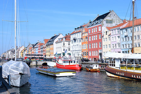simsearch:400-06875437,k - Travel to Europe under spring,Nyhavn in the Copenhagen -Denmark Foto de stock - Super Valor sin royalties y Suscripción, Código: 400-09223277