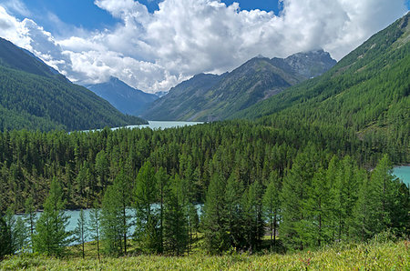 simsearch:400-09274553,k - Mountain lakes in the valley of the river Kucherla. Altai Mountains, Russia. Sunny summer day. Stock Photo - Budget Royalty-Free & Subscription, Code: 400-09223754