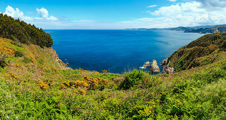 simsearch:400-09136239,k - Atlantic ocean summer coastline landscape (Galicia, Spain). Two shots stitch panorama. Photographie de stock - Aubaine LD & Abonnement, Code: 400-09238052