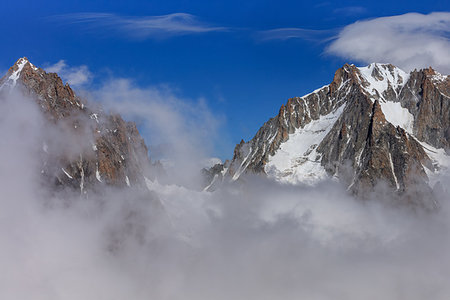 simsearch:400-08788711,k - Mont Blanc mountain. View from Grands Montets (3275m), France Foto de stock - Super Valor sin royalties y Suscripción, Código: 400-09274242