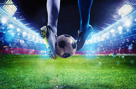 simsearch:400-09032117,k - Soccer players with soccerball at the illuminated stadium during the match Foto de stock - Super Valor sin royalties y Suscripción, Código: 400-09274463