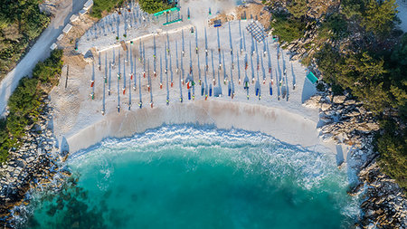 Marble beach (Saliara beach), Thassos Islands, Greece. The most beautiful white beach in Greece Photographie de stock - Aubaine LD & Abonnement, Code: 400-09275532