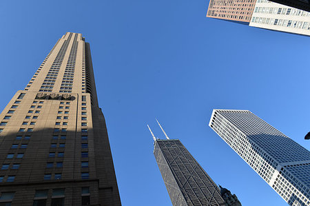 Chicago Building skyline in a blue day Photographie de stock - Aubaine LD & Abonnement, Code: 400-09273920