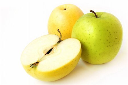 simsearch:693-08127309,k - three ripe delicious apples on a white background Foto de stock - Super Valor sin royalties y Suscripción, Código: 400-03909521