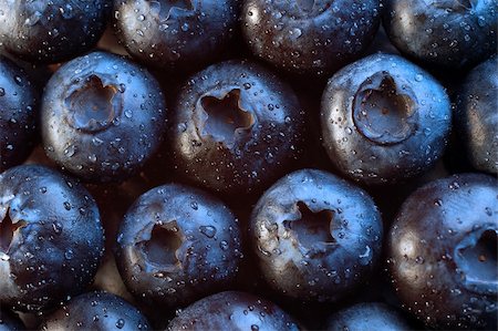 Blueberries covered in water drops Stock Photo - Budget Royalty-Free & Subscription, Code: 400-03914825