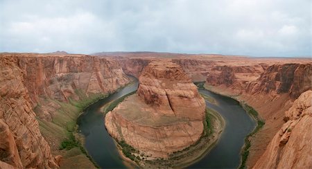 simsearch:400-04494770,k - Horseshoe Bend located just a few miles out of Page, Arizona Stock Photo - Budget Royalty-Free & Subscription, Code: 400-03916957