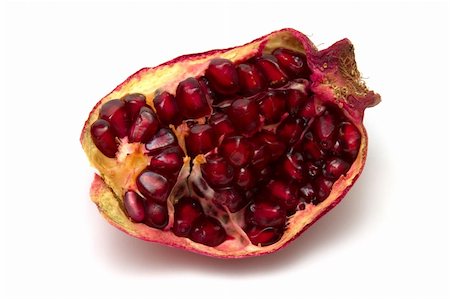 simsearch:400-03920561,k - isolated pomegranate against white background Photographie de stock - Aubaine LD & Abonnement, Code: 400-03912013