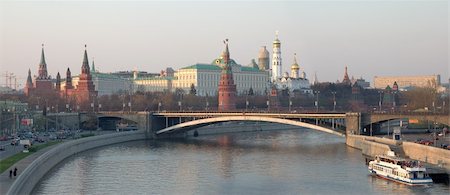 simsearch:400-07482626,k - Kremlin daytime panorama high eyepoint Photographie de stock - Aubaine LD & Abonnement, Code: 400-03913140