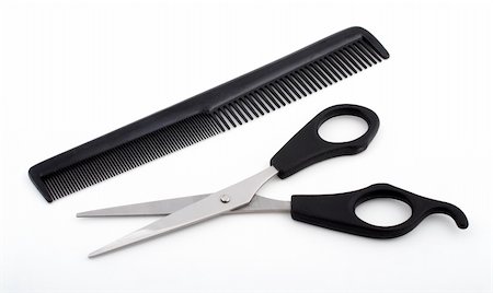 simsearch:640-01645805,k - Scissors and comb isolated on white background Photographie de stock - Aubaine LD & Abonnement, Code: 400-03913940
