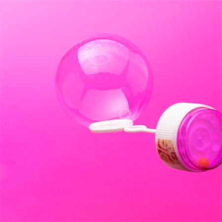 simsearch:6113-06626095,k - big shiny soap bubble Stock Photo - Budget Royalty-Free & Subscription, Code: 400-03925887