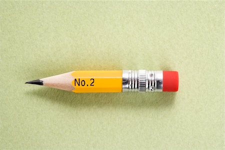 simsearch:400-05289294,k - Still life of short worn down number 2 pencil. Fotografie stock - Microstock e Abbonamento, Codice: 400-03926138