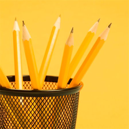 Group of pencils in pencil holder. Stockbilder - Microstock & Abonnement, Bildnummer: 400-03926154