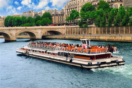simsearch:400-03912651,k - Boat tour on Seine river in Paris, France Stock Photo - Budget Royalty-Free & Subscription, Code: 400-03928423