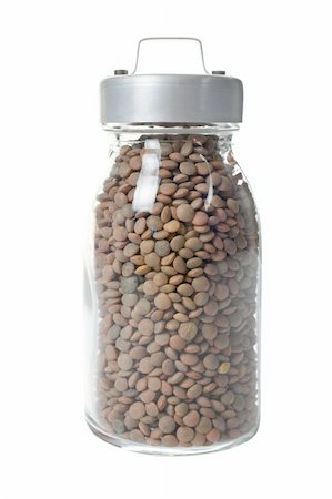 simsearch:633-02417737,k - Glass jar of tasty and fresh lentils isolated on white background Fotografie stock - Microstock e Abbonamento, Codice: 400-03929317