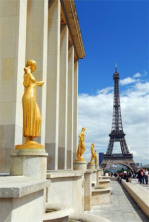 simsearch:400-04455773,k - View of Eiffel tower from Trocadero. Paris, France. Foto de stock - Royalty-Free Super Valor e Assinatura, Número: 400-03929381