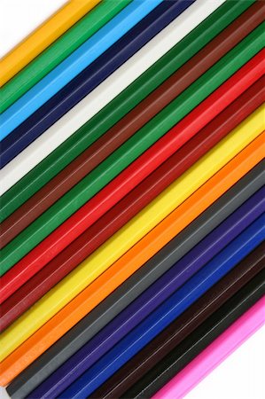 simsearch:690-06188906,k - Top view of eighteen colored pencils Photographie de stock - Aubaine LD & Abonnement, Code: 400-03929707