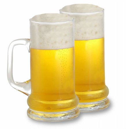 simsearch:622-07519537,k - Two pints of beer isolated on white background Photographie de stock - Aubaine LD & Abonnement, Code: 400-03923478